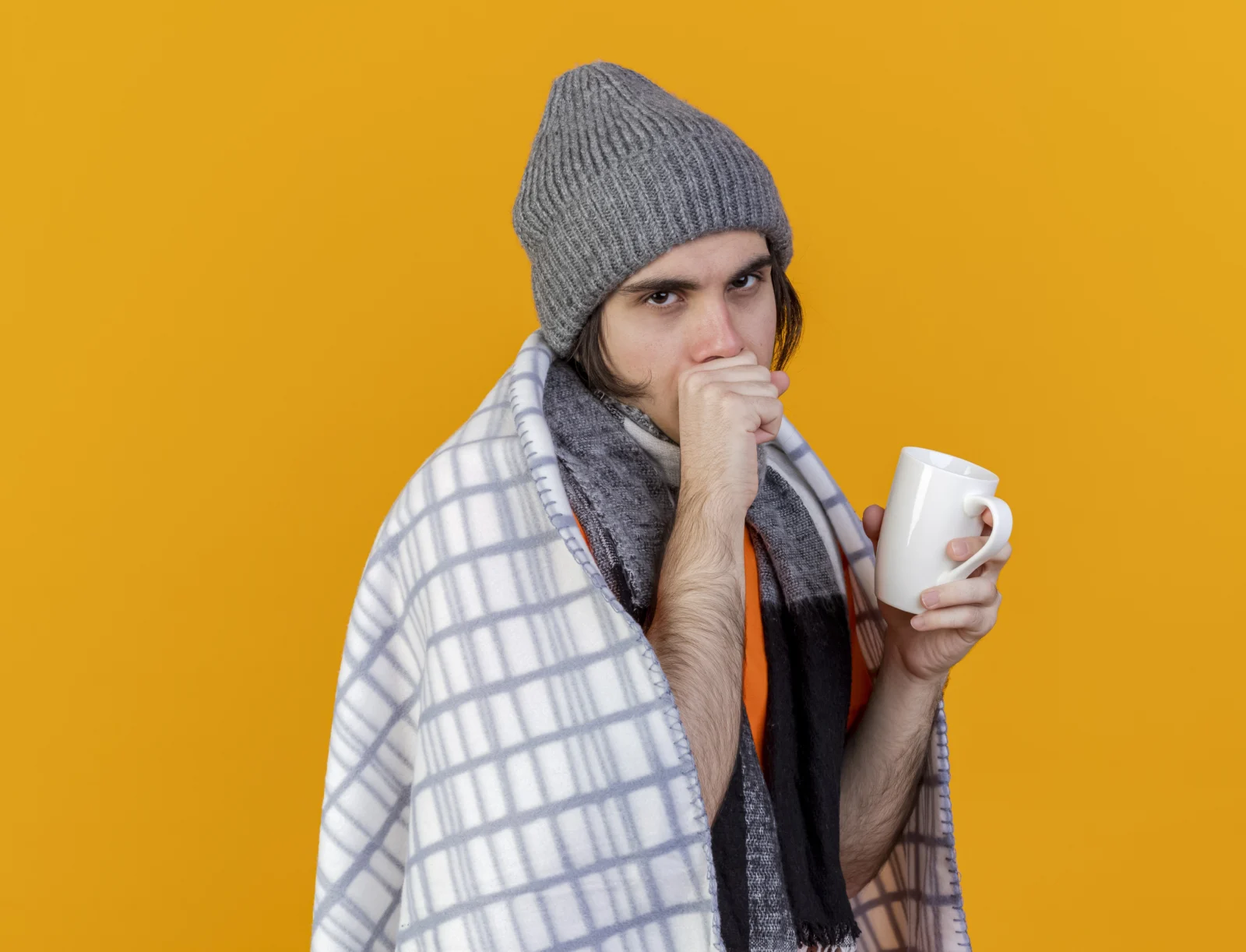 5 chás que podem ajudar a aliviar a tosse